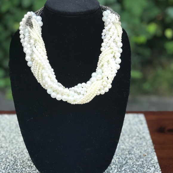 🆕 Gorgeous Braided Pearl & Rhinestone Necklace - Picture 2 of 3